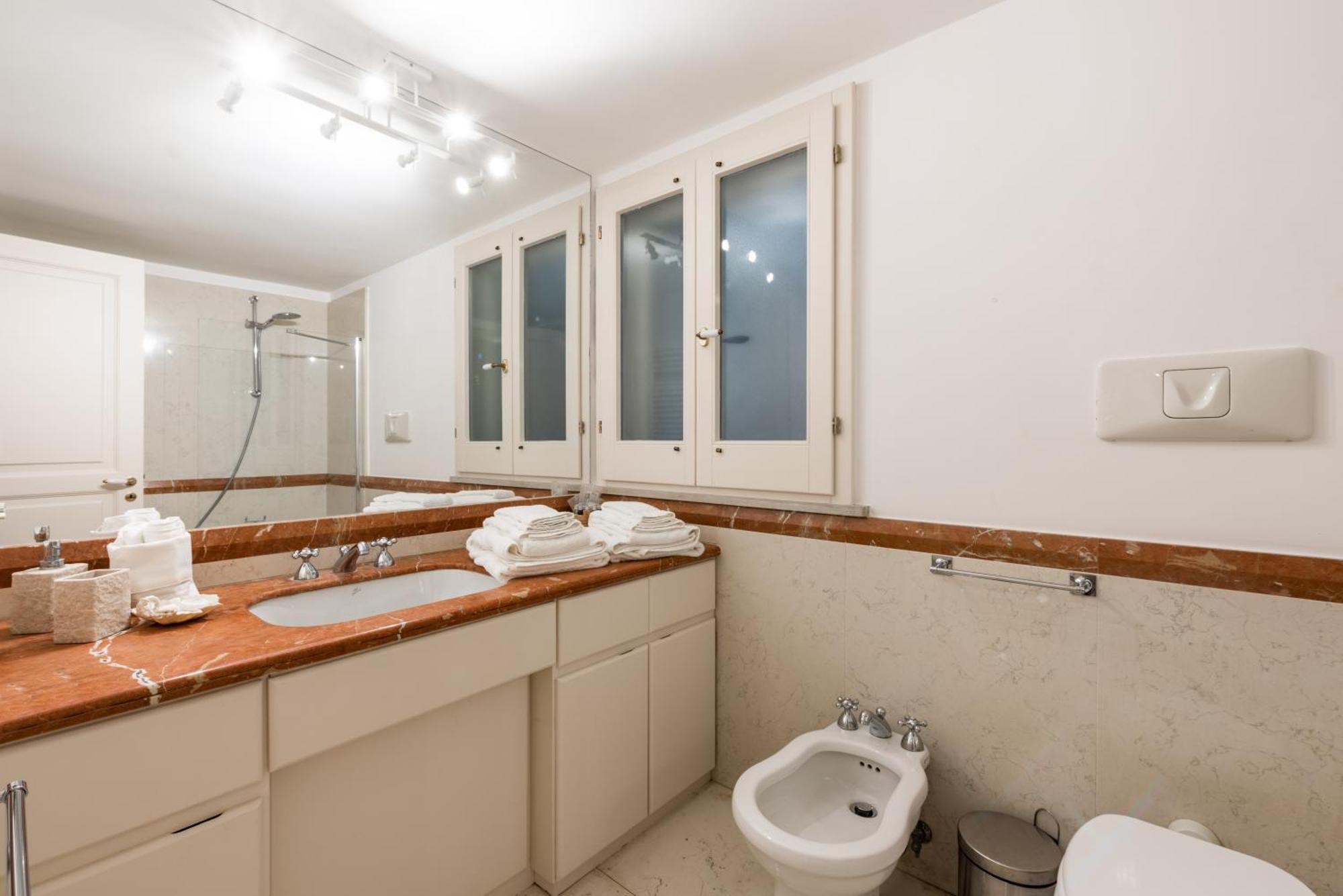 Mercantile Suites - Bari Vecchia Luaran gambar