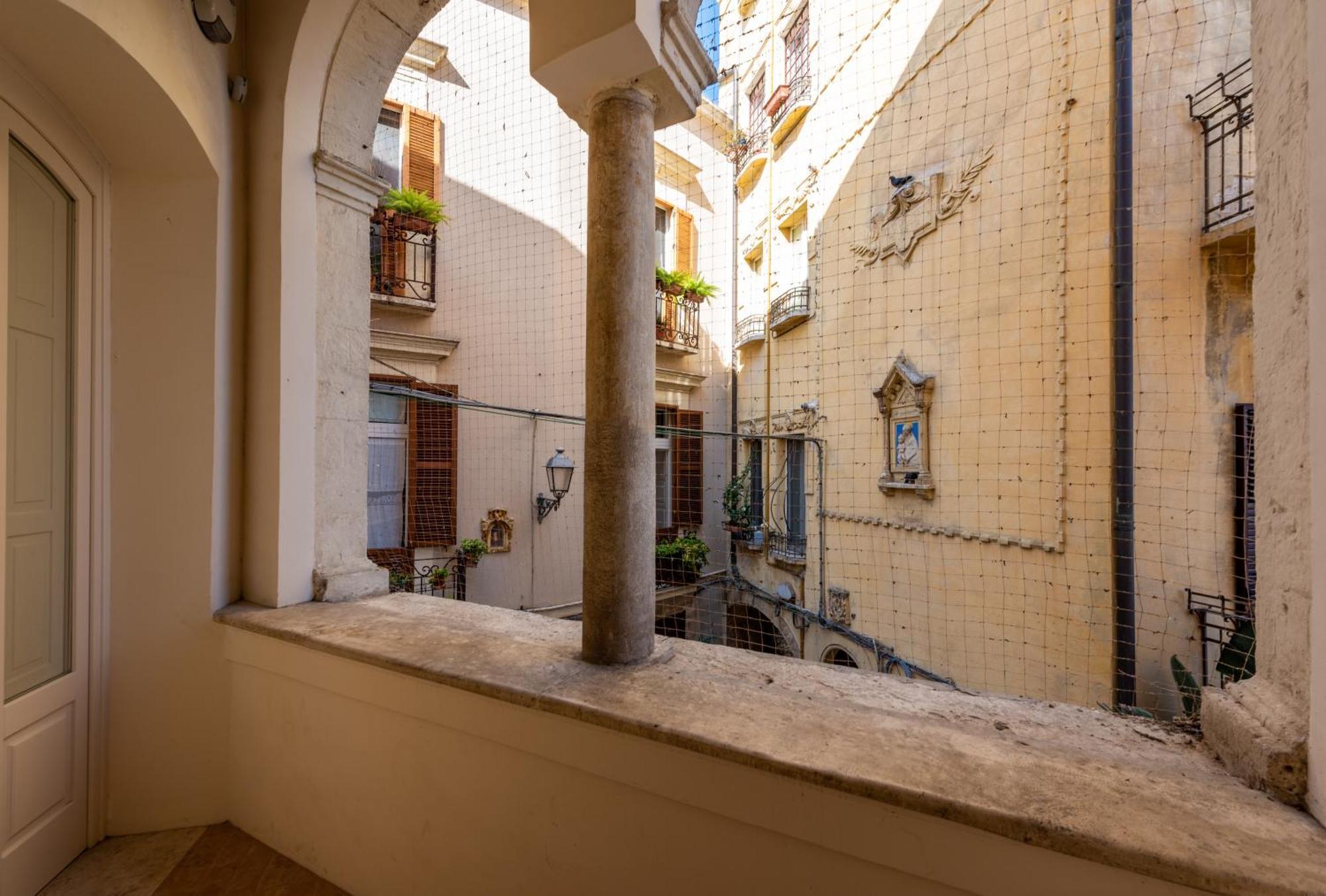 Mercantile Suites - Bari Vecchia Luaran gambar