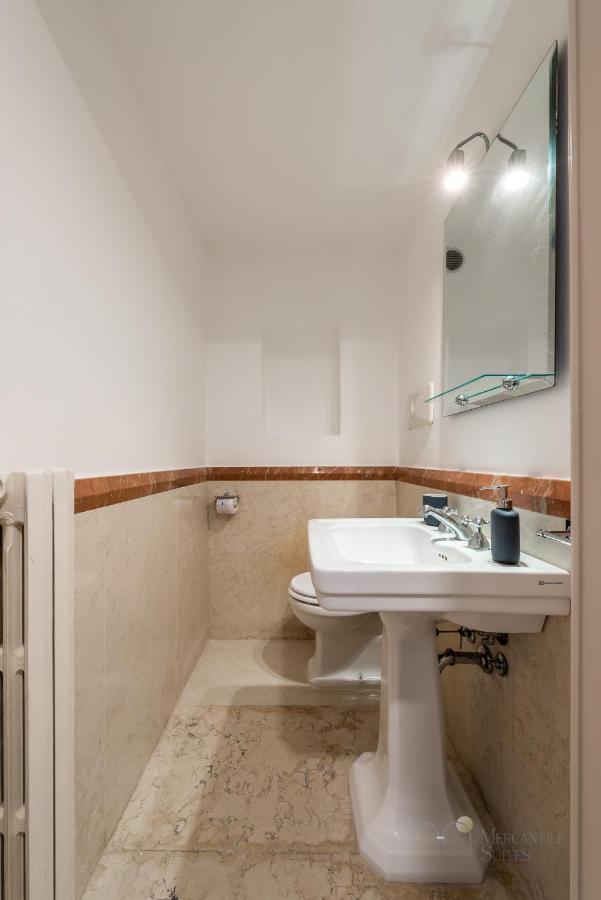 Mercantile Suites - Bari Vecchia Luaran gambar