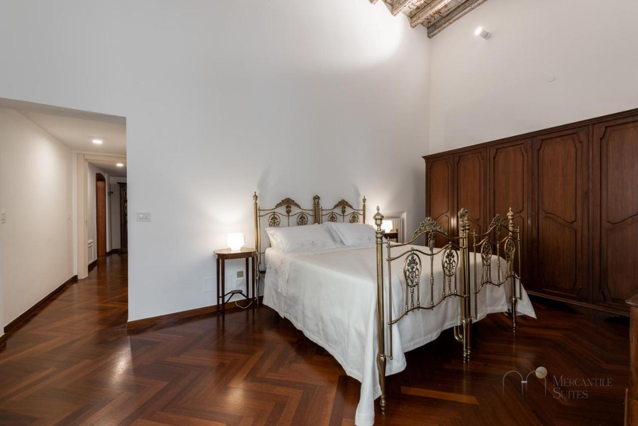 Mercantile Suites - Bari Vecchia Luaran gambar