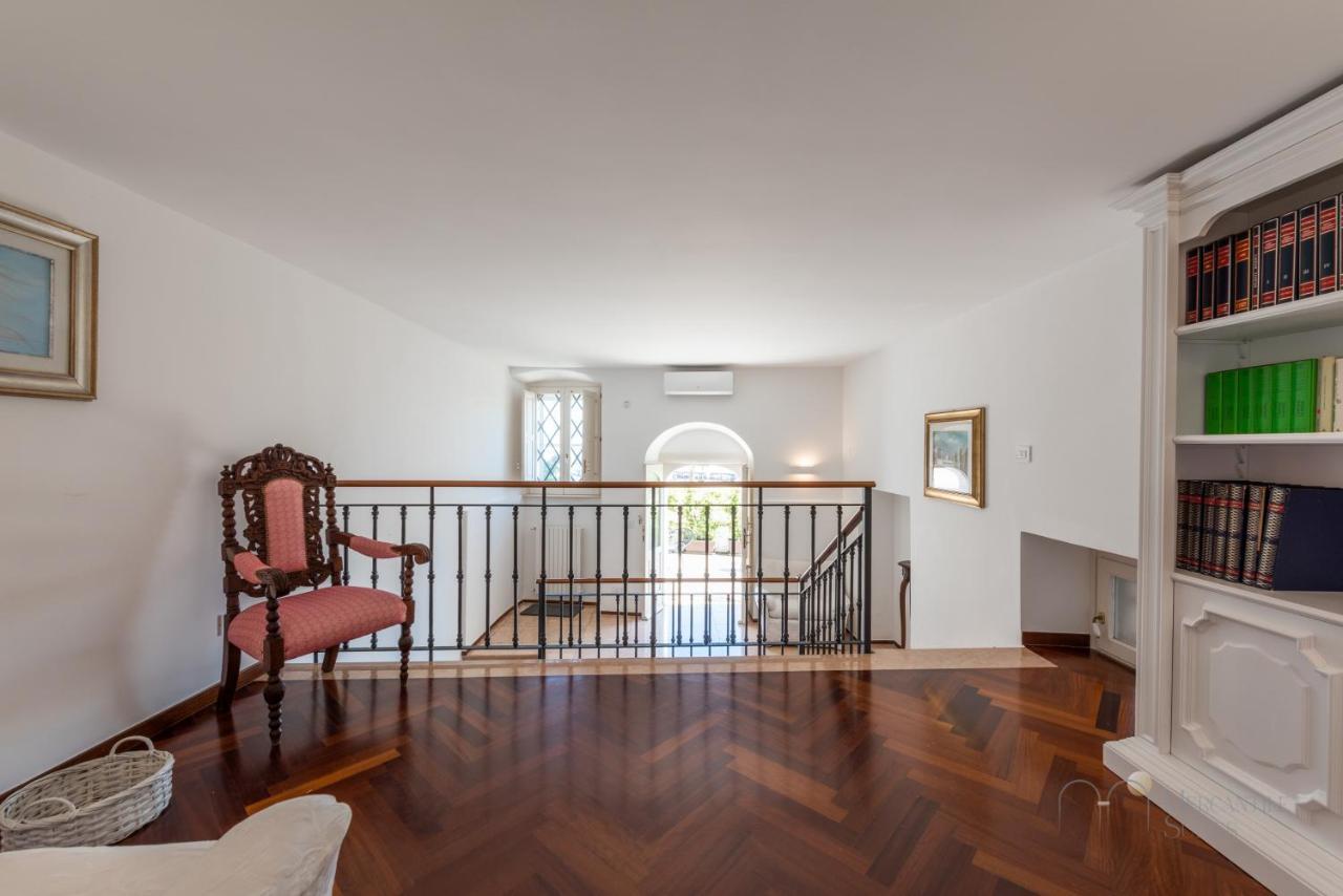 Mercantile Suites - Bari Vecchia Luaran gambar